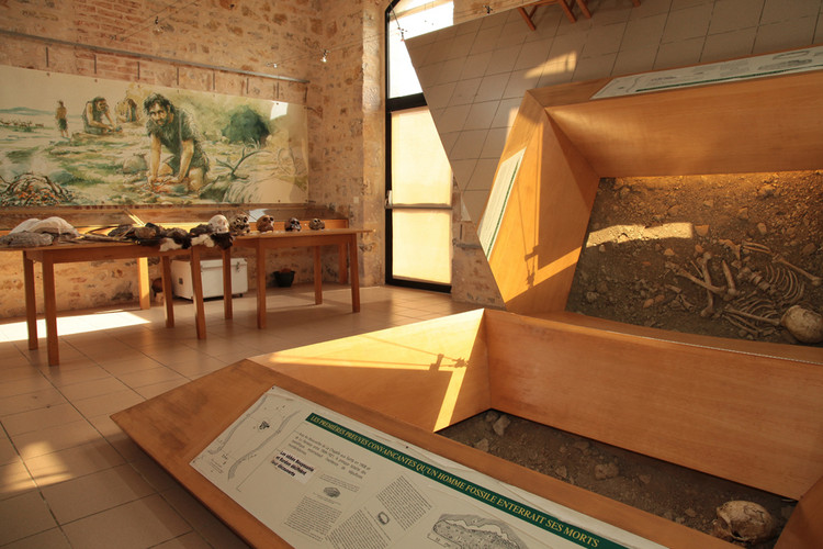 Musée de l'homme de Neandertal, exposition permanente