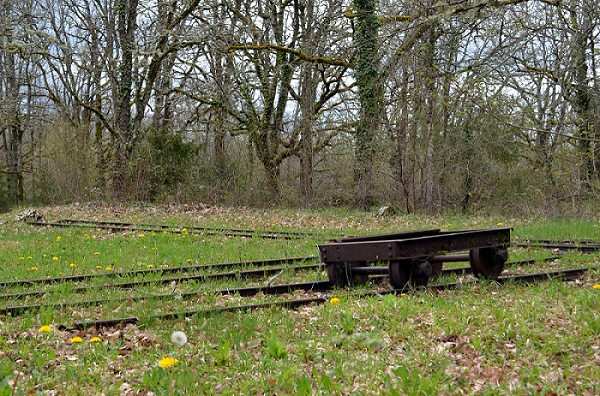 Wagon utilisé durant la ruée vers le phosphate dans le Quercy